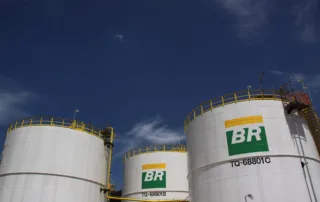 Guia Prático: Como Investir em Ações da Petrobras 8 Guia Prático: Como Investir em Ações da Petrobras